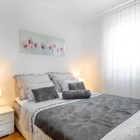 Beach Apartment Simphony Сплит Экстерьер фото
