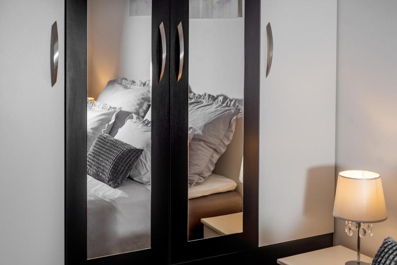 Beach Apartment Simphony Сплит Экстерьер фото